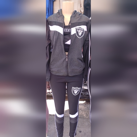 3 piece Raiders jogging suit - Picture 1 of 2
